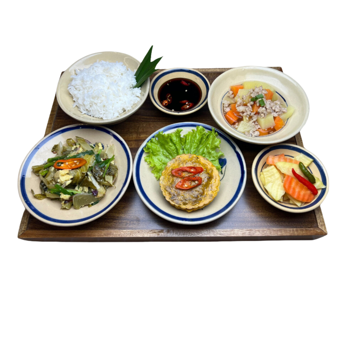 KHAY MẮM CHƯNG THỊT tại Cơm Khay Gỗ